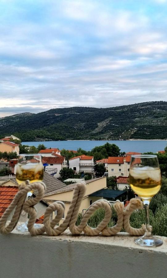 Apartman Relax Leilighet Marina Eksteriør bilde