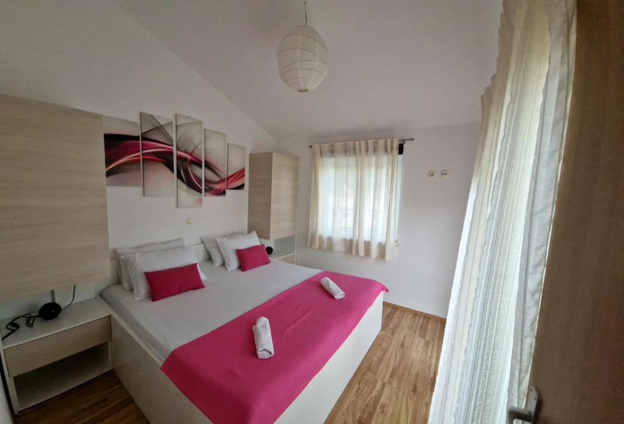 Apartman Relax Leilighet Marina Eksteriør bilde