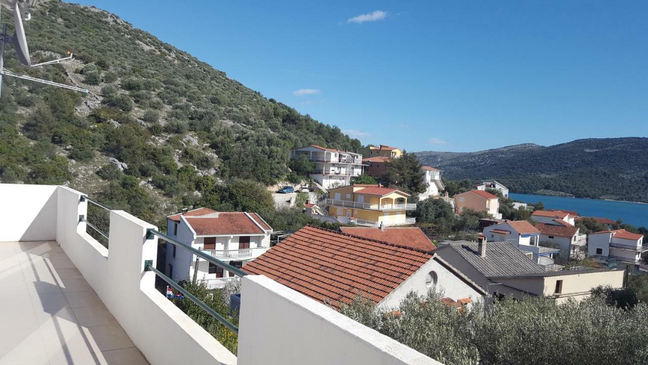 Apartman Relax Leilighet Marina Eksteriør bilde