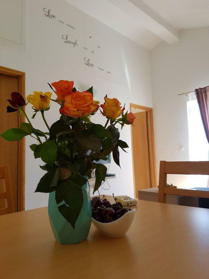 Apartman Relax Leilighet Marina Eksteriør bilde